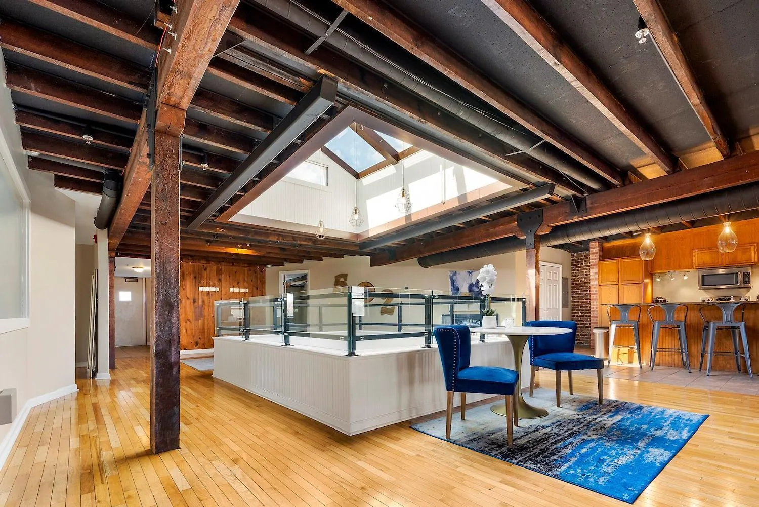 Apartment Ferienwohnung King Penthouse Sleep8 4Bed 3Br 2Ba Swepson Loft Louisville USA